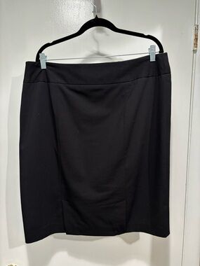 Liz Claiborne Black Classic Pencil Skirt Size 16 NWOT